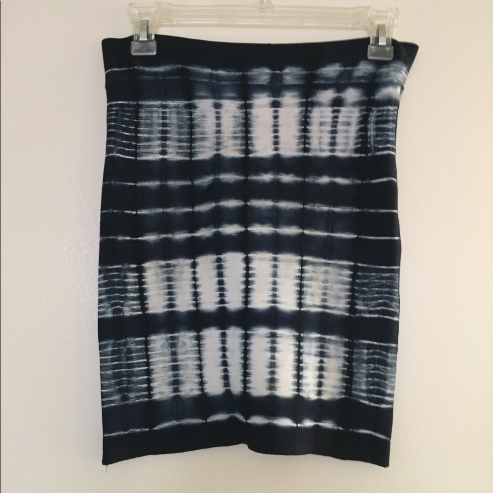 BCBG Maxazria Size XS - Picture 2 of 2